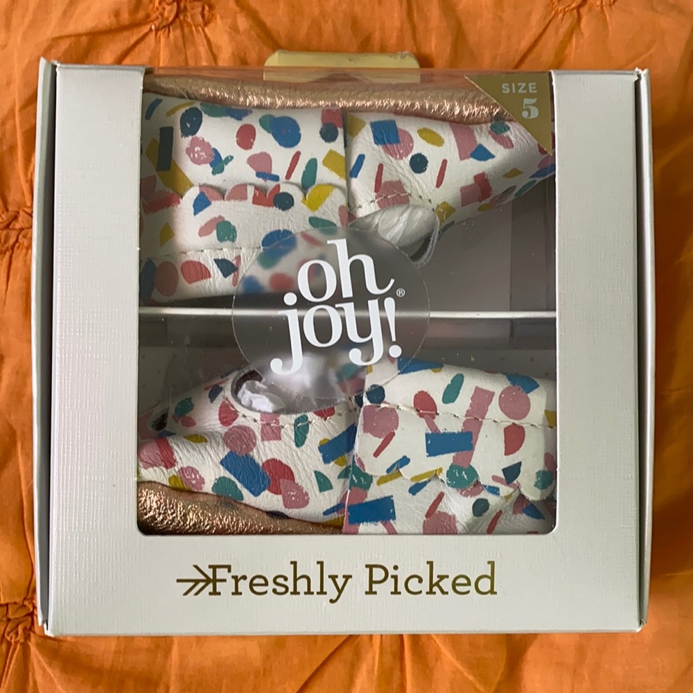 Freshly Picked moccs size 5 NIB